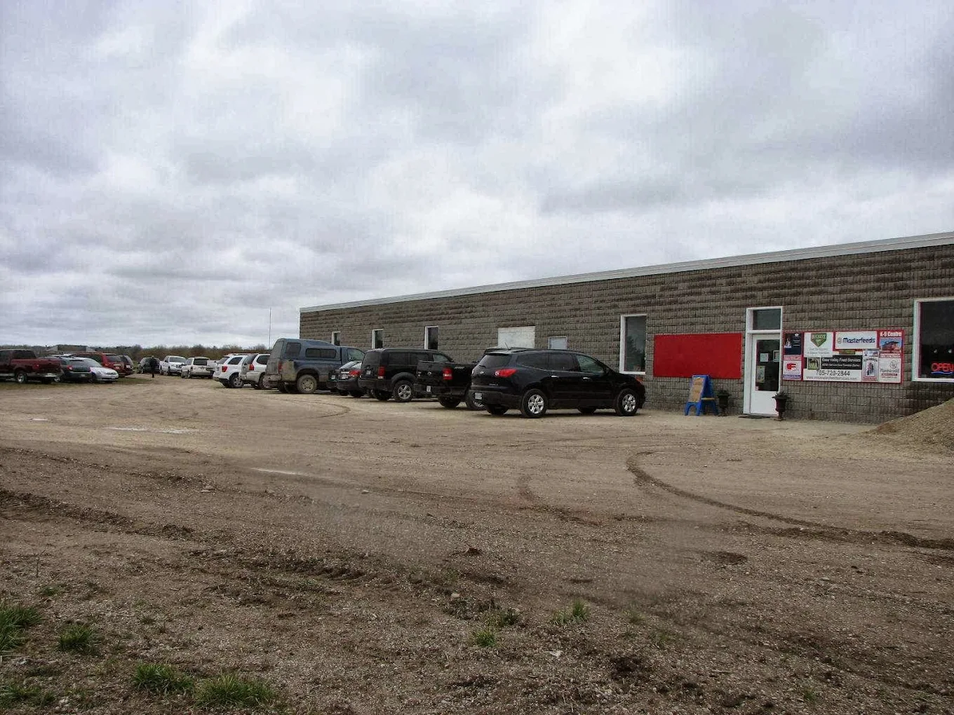 Essa Valley Feed'n Pet Center