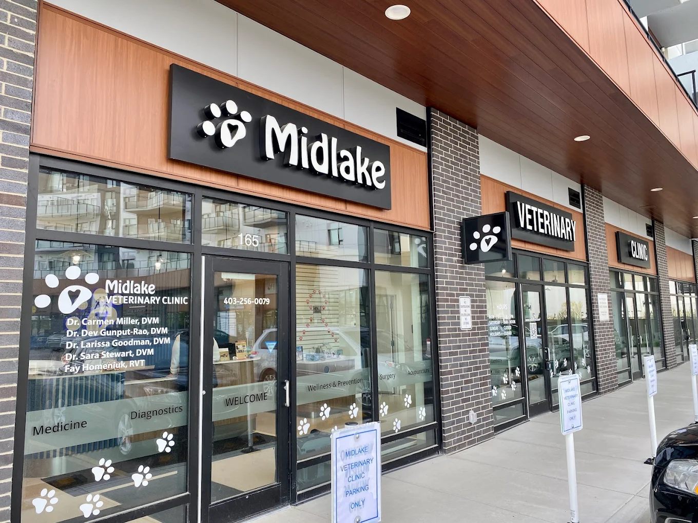 Midlake Veterinary Clinic