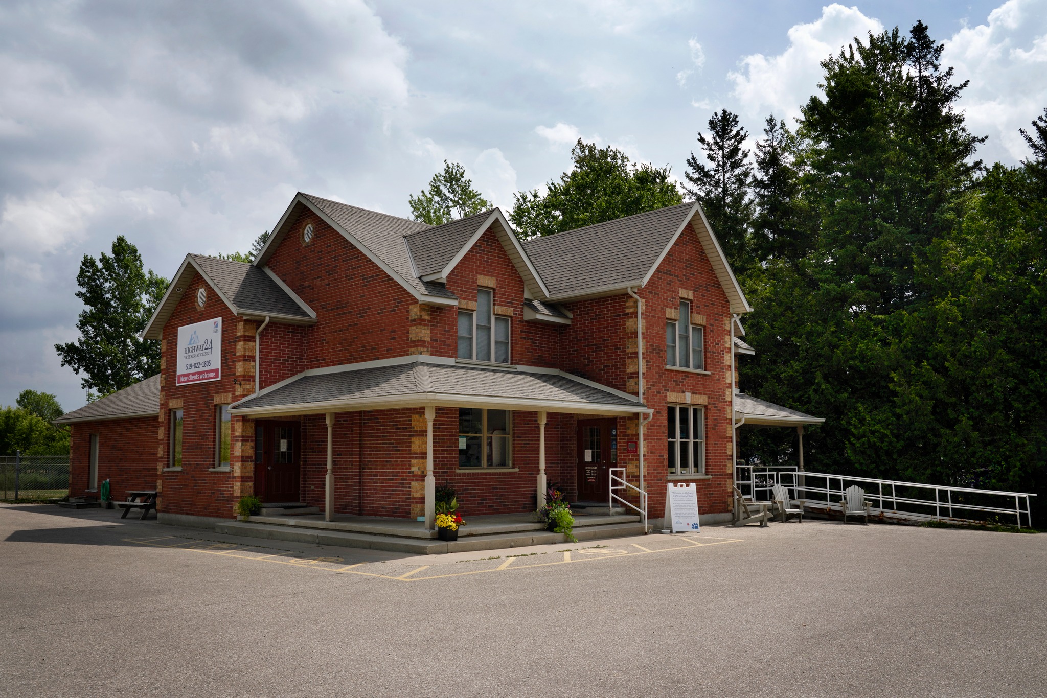 Highway 24 Veterinary Clinic